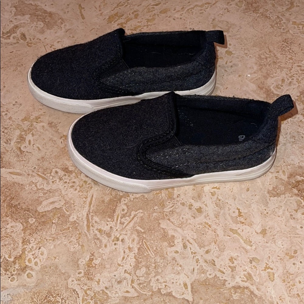 Gymboree Boys Toddler 8 Slip-on sneaker, black